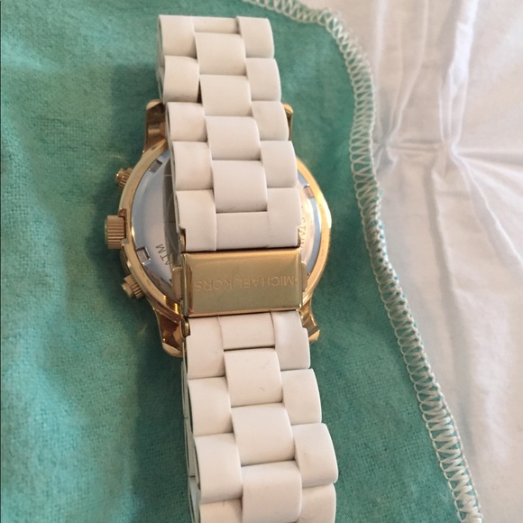MICHAEL KORS Runway Silver Dial Women’s Watch main image 5